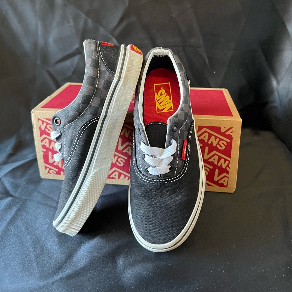 Vans Era 59 Black JN skateboarding trainers
